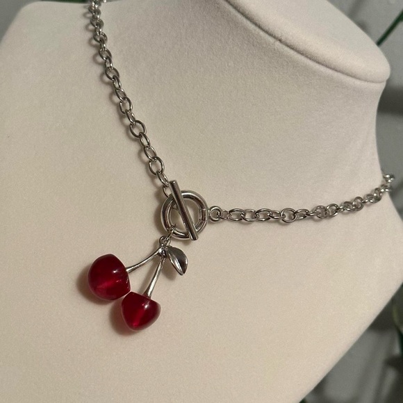 Vintage Cherry Pendant Choker Necklace for Women Party Wedding Jewelry Gift - Picture 9 of 10